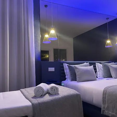 Zurin Charm Hotel 3*