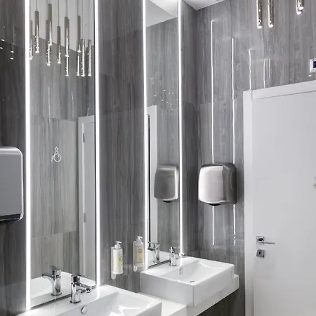 Zurin Charm Ξενοδοχείο 3*