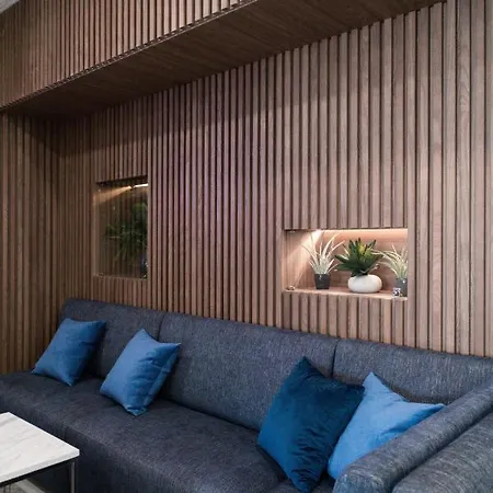 Hotel Zurin Charm