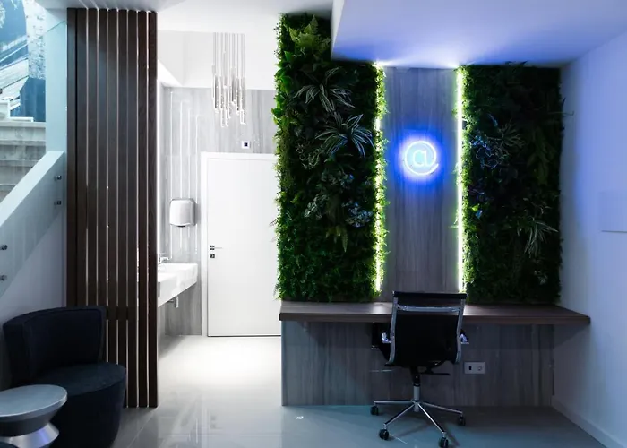 Zurin Charm Hotel 3*