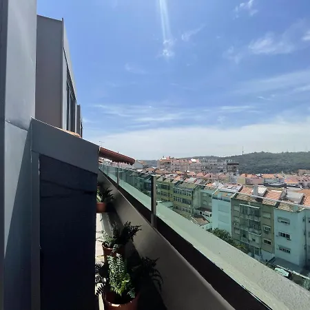 Zurin Charm Lisboa