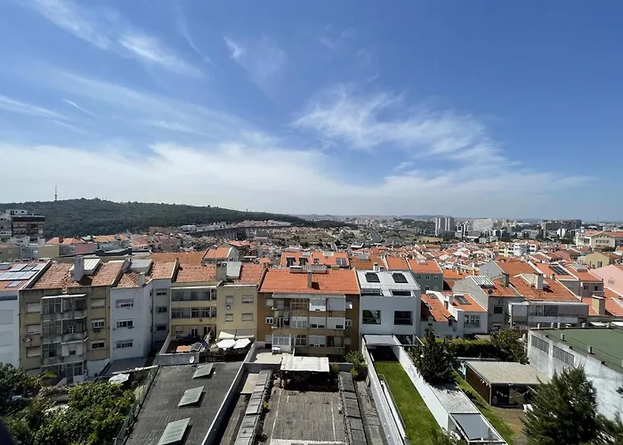 Zurin Charm Отель