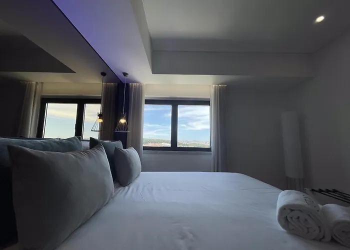 Zurin Charm Лиссабон